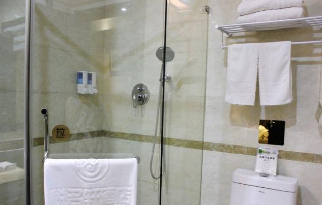 Jinan Yue Ming Xuan Hotel Buitenkant foto